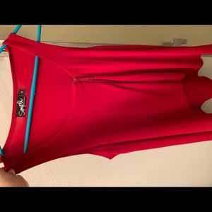 Brand new red sympli top tags still on it